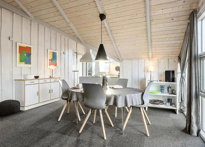 2 Bedroom Stunning In Holiday home Bogense